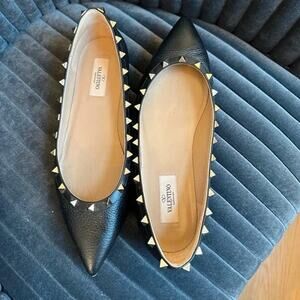 Valentino Garavani Rockstud Pointed Toe Ballerina Shoes